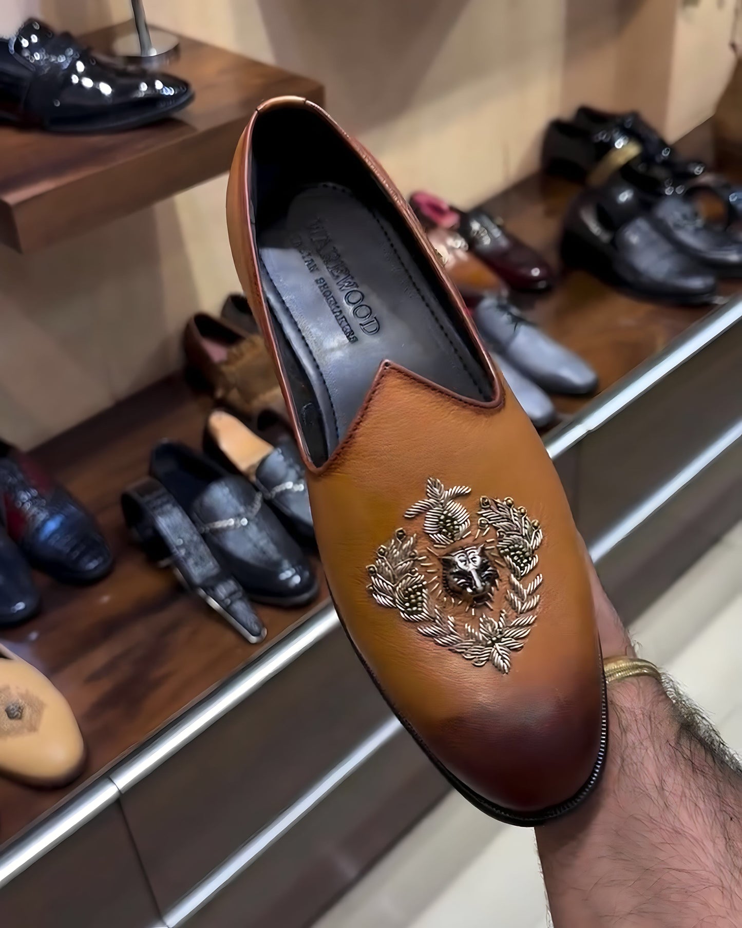 Tan Natural Grain Leather Embroidery Mojaris