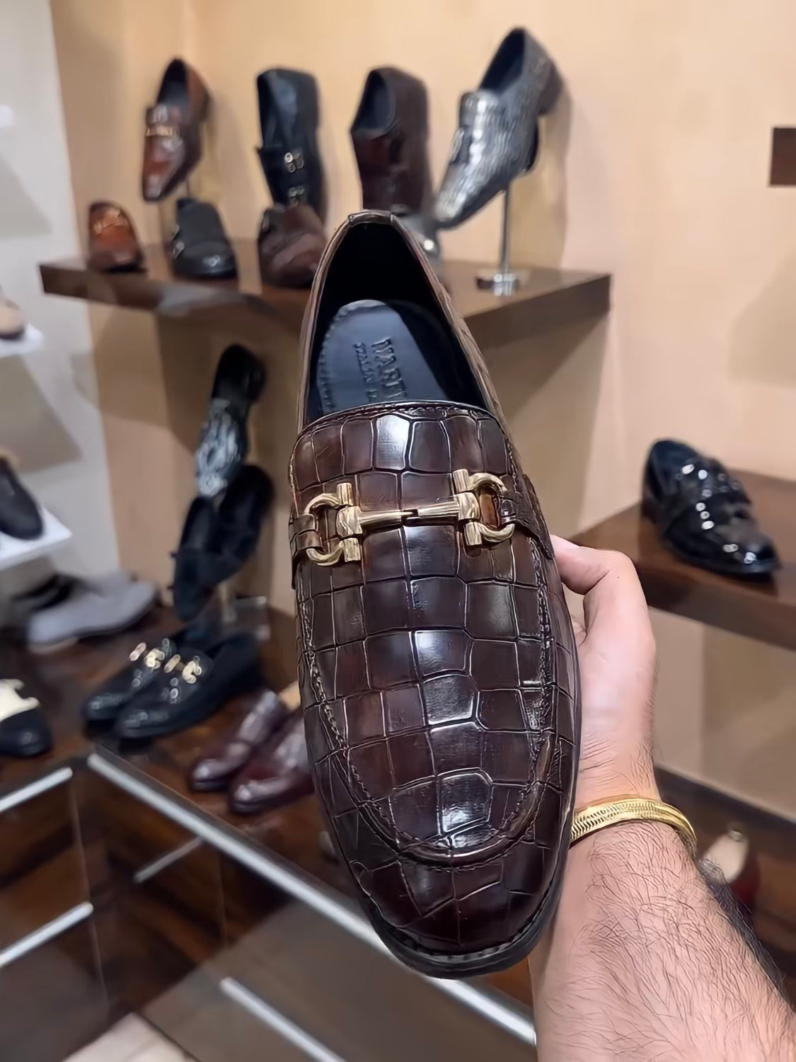 Mirror Gloss Brown Crocodile Scaled Moccasins