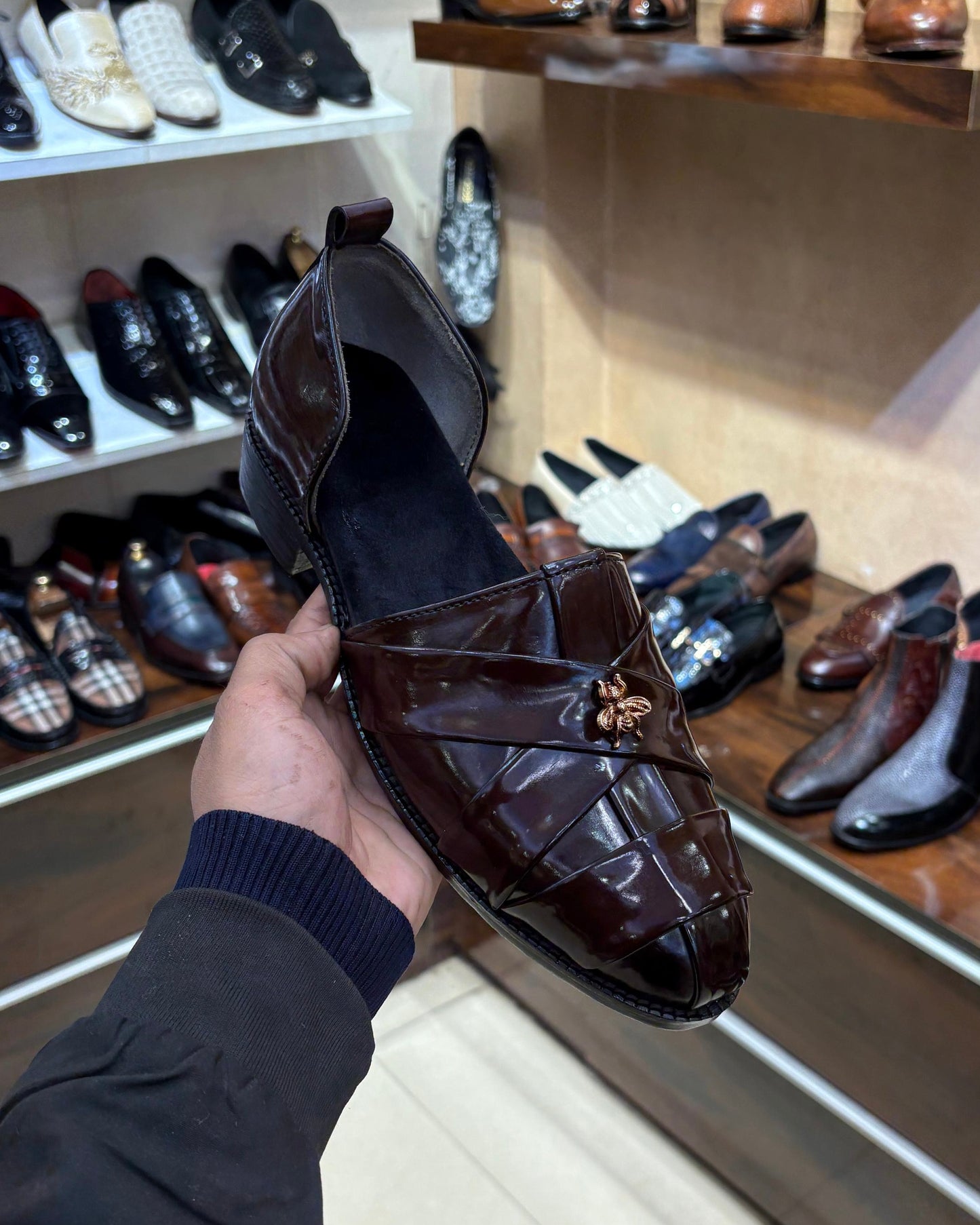 Dark Brown Sandals with Bee