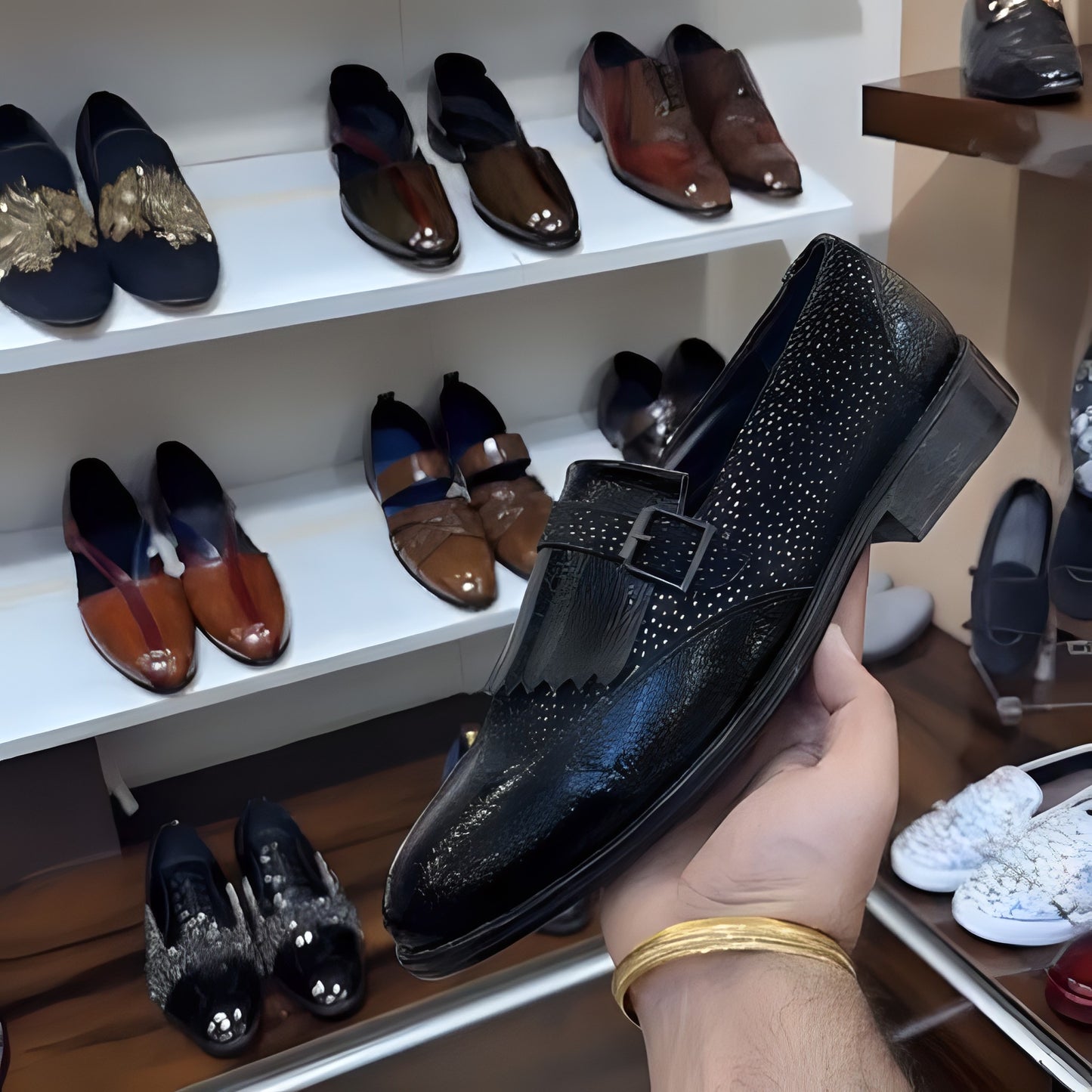 Stingray Fish Fringes Moccasins with Bee