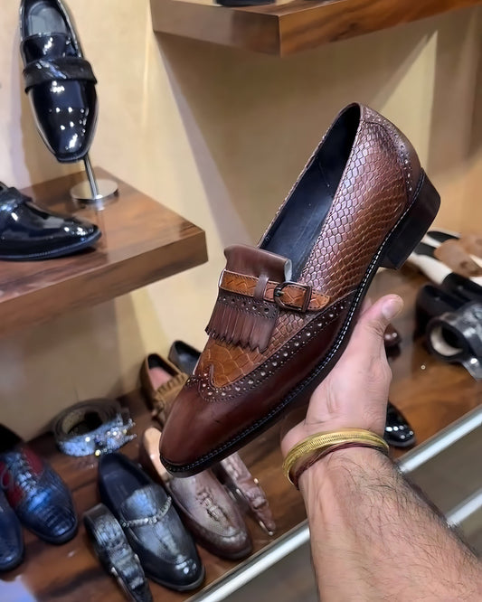 Dual-tone Brown Patina Fringes Moccasins