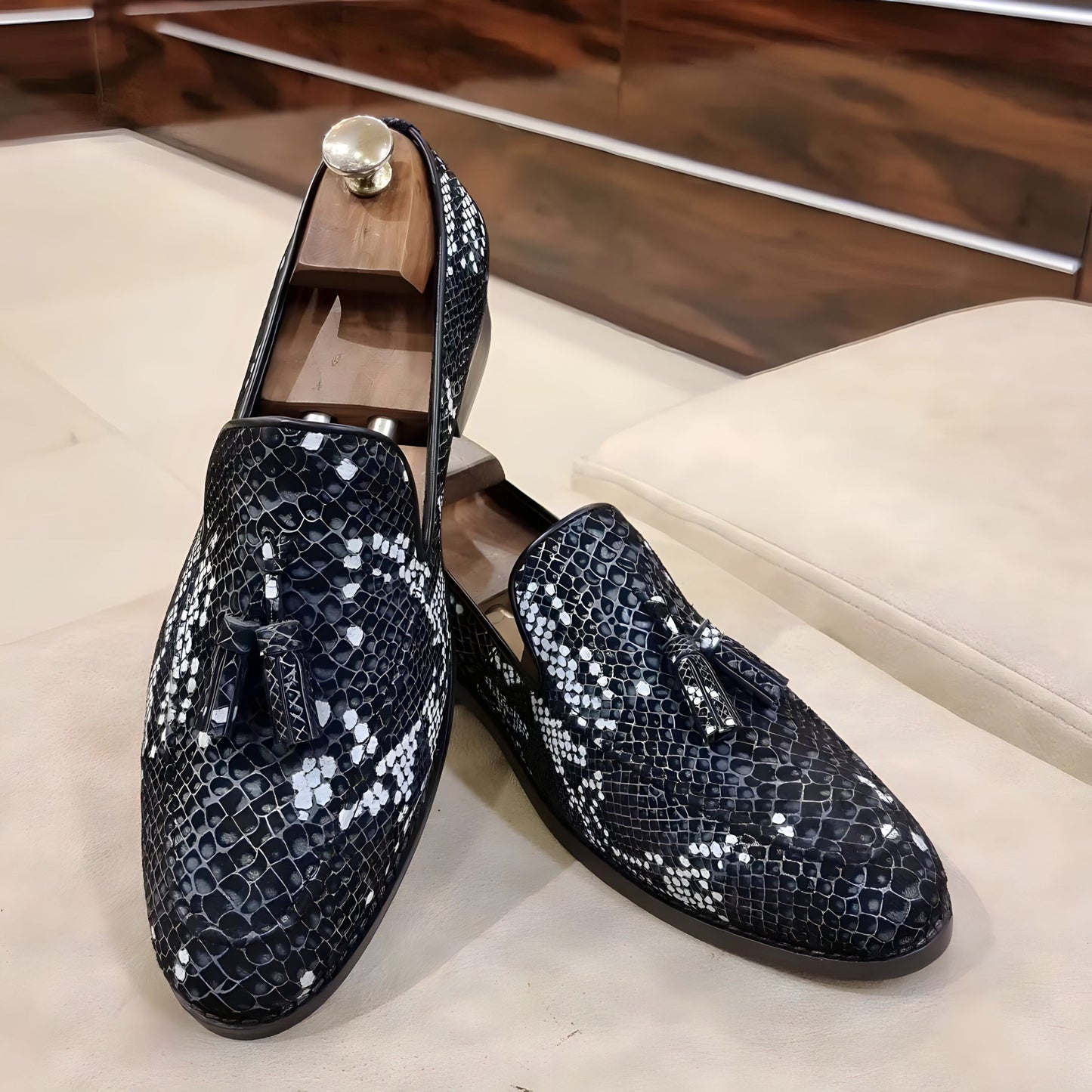 Exotic Grey-white Snake Foil Tassel Loafers