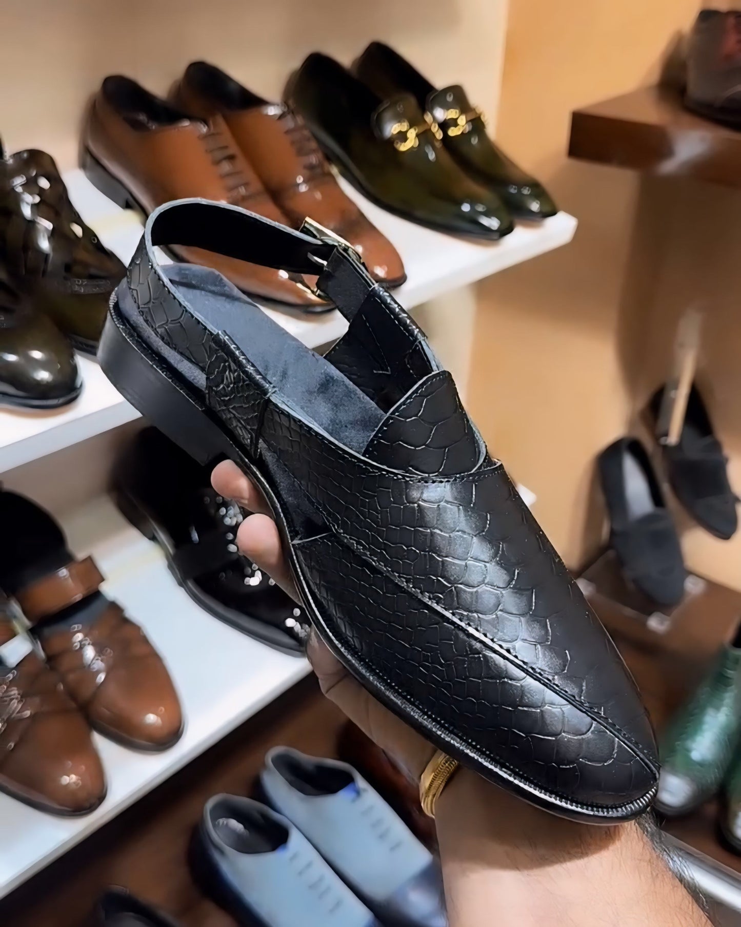 Black Cobra Scaled Peshawaris