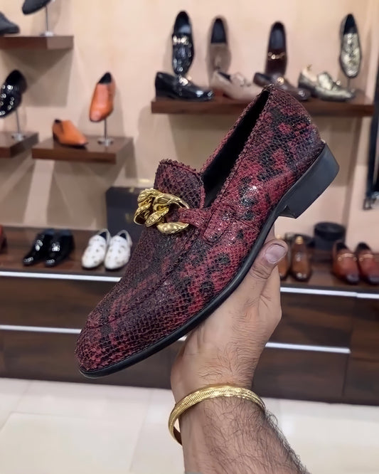 Exotic Red-black Snake Moccasins with Gold Chain Buckle