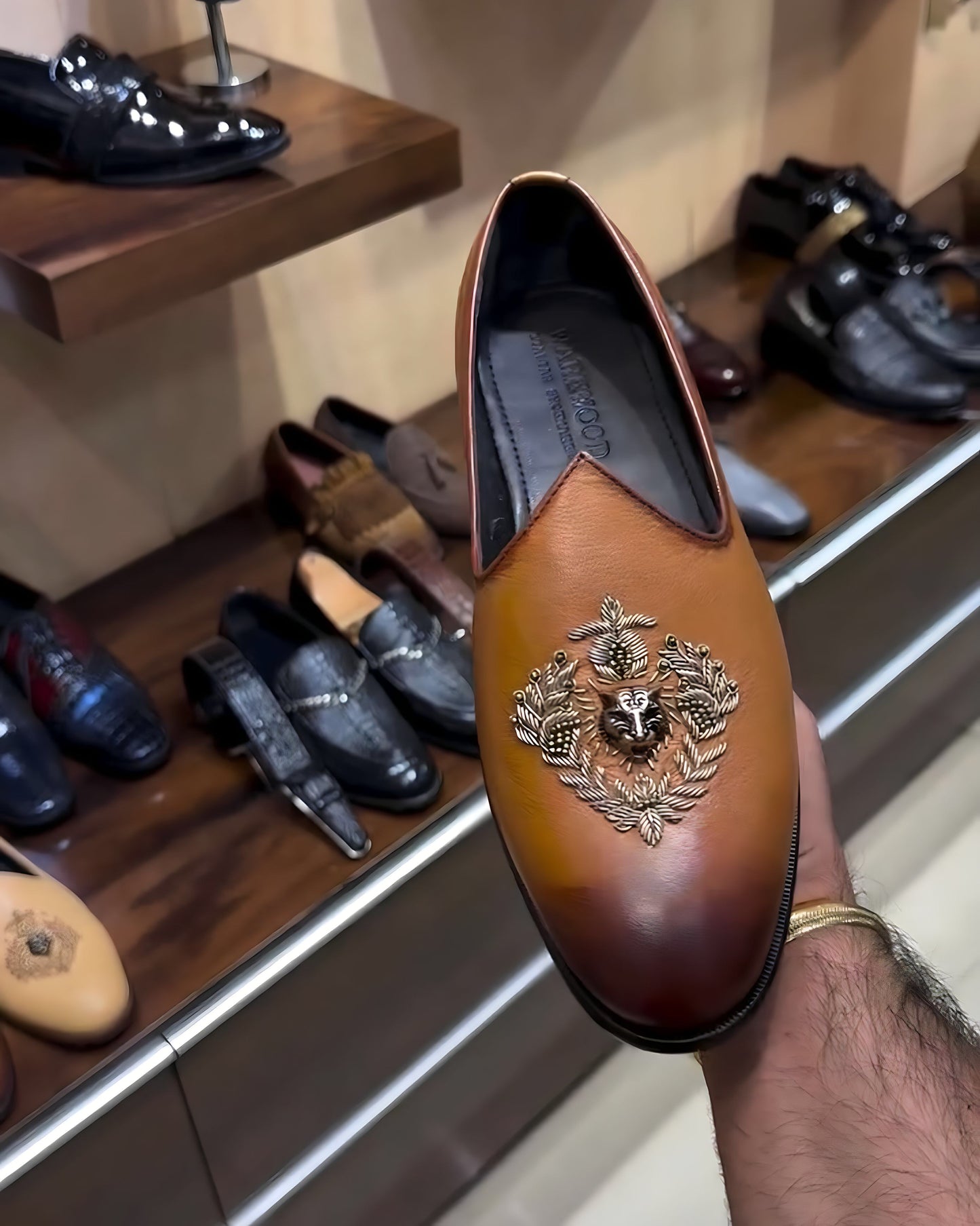 Tan Natural Grain Leather Embroidery Mojaris