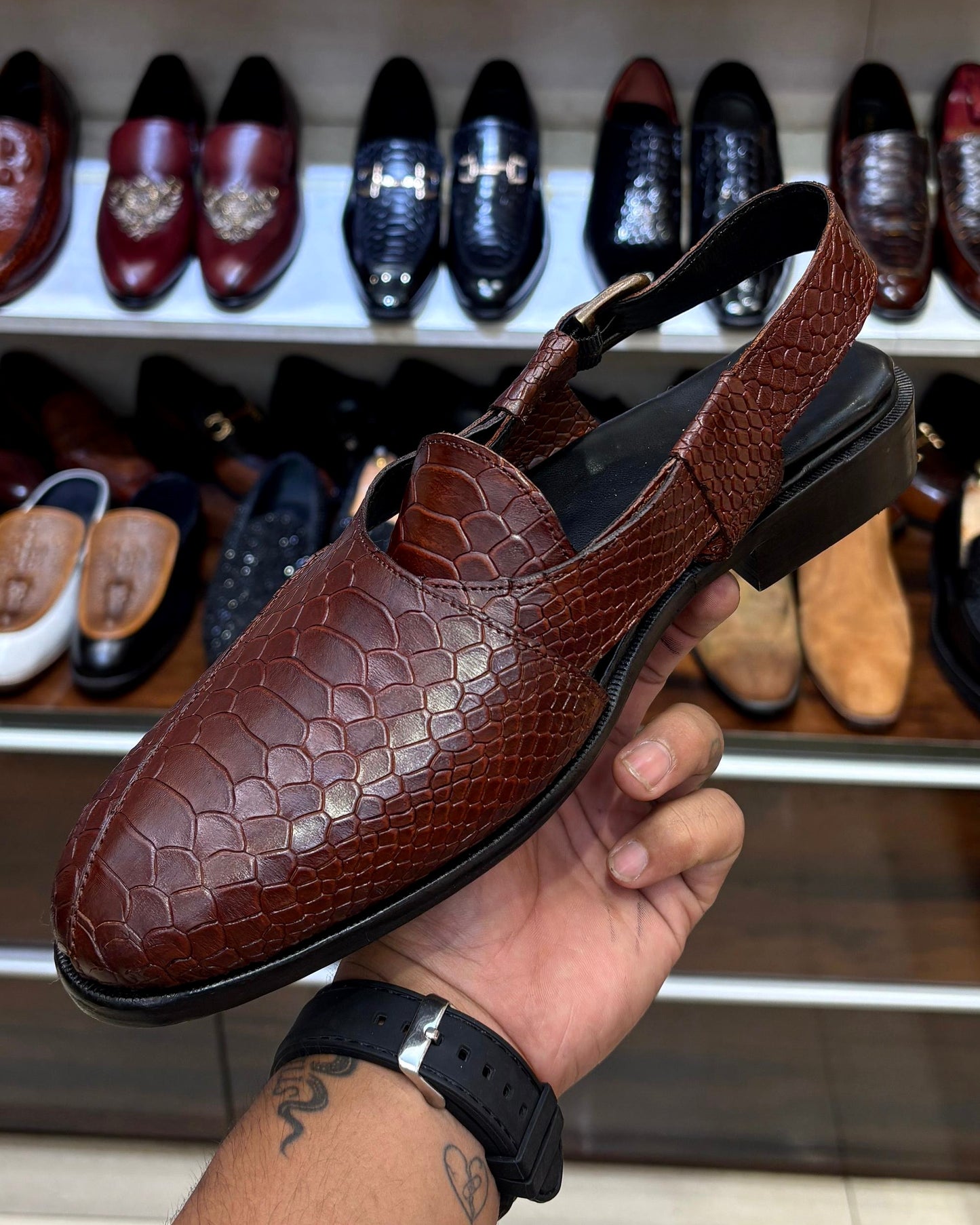 Tan Brown Cobra Scaled Peshawaris