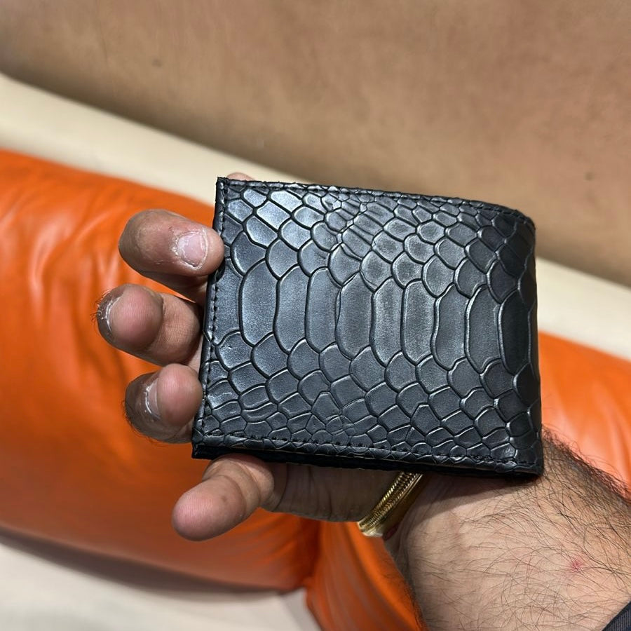 Classic Black Cobra Scaled Wallet with Coin Pocket