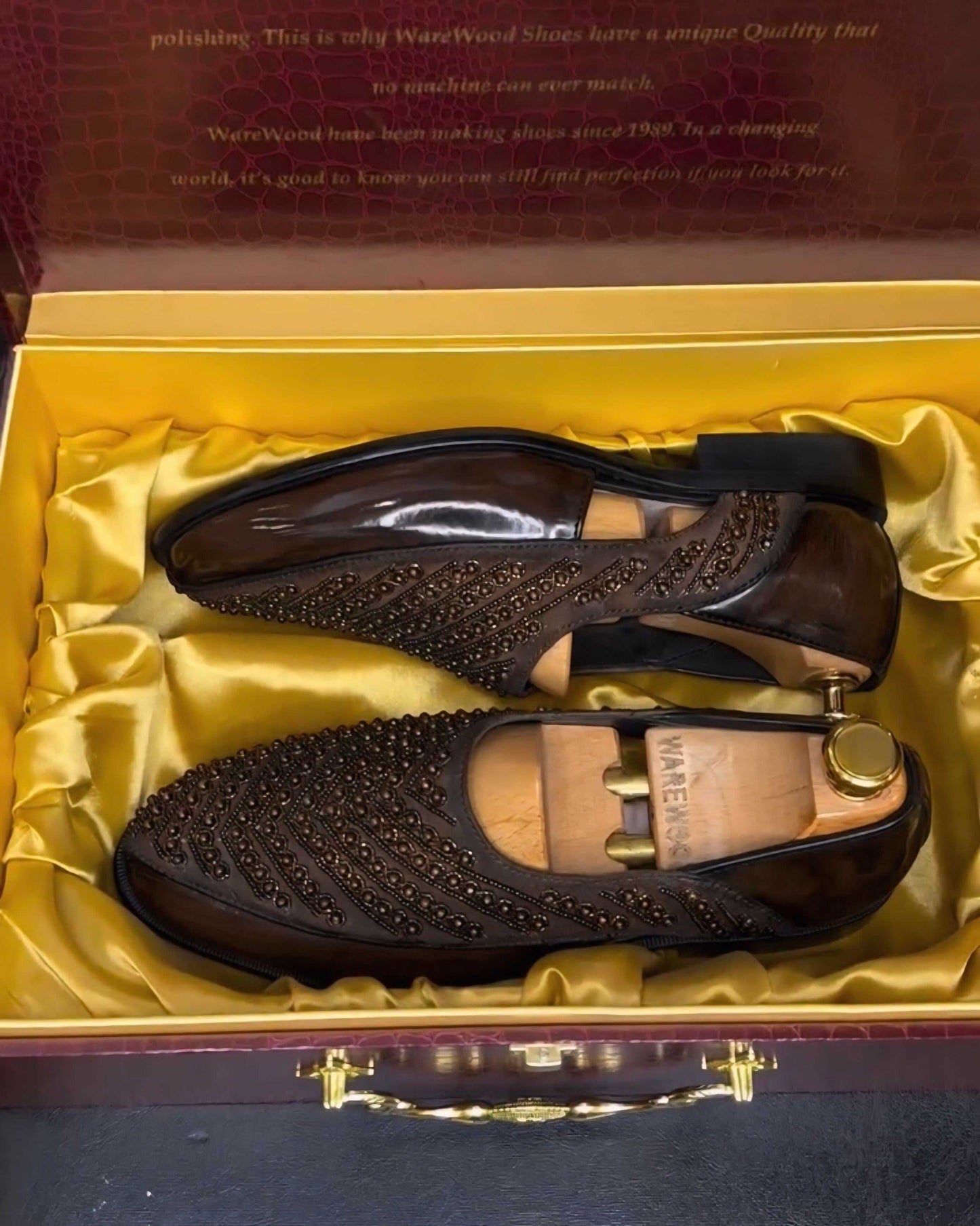 Walnut brown embroidered spectator Peshawari shoes in luxury box
