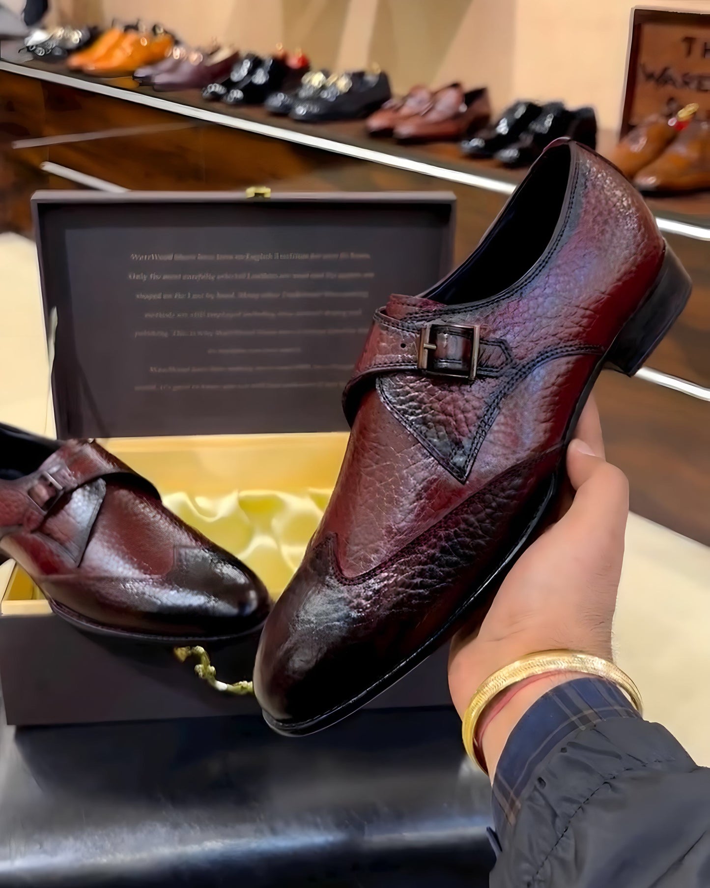 Dual-tone Wine Patina Wing-tip Single Monks