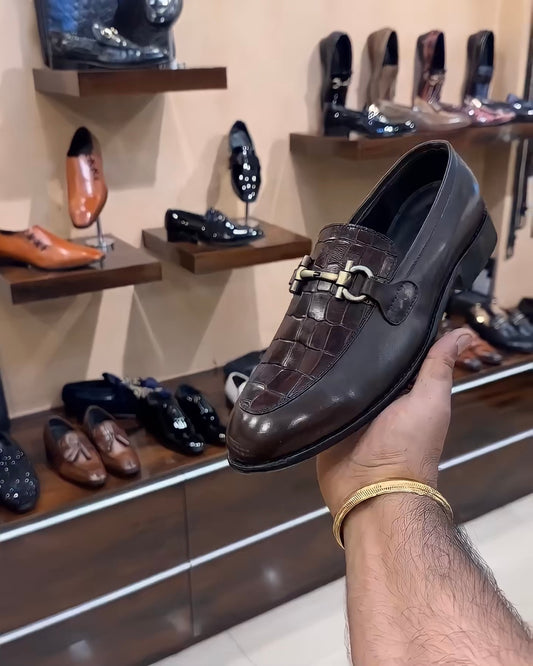 Cedar Brown Croc Scaled Spectators