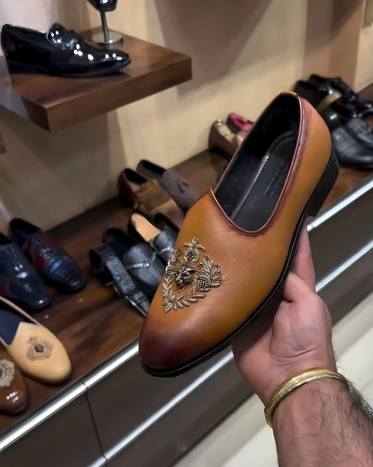 Tan Natural Grain Leather Embroidery Mojaris