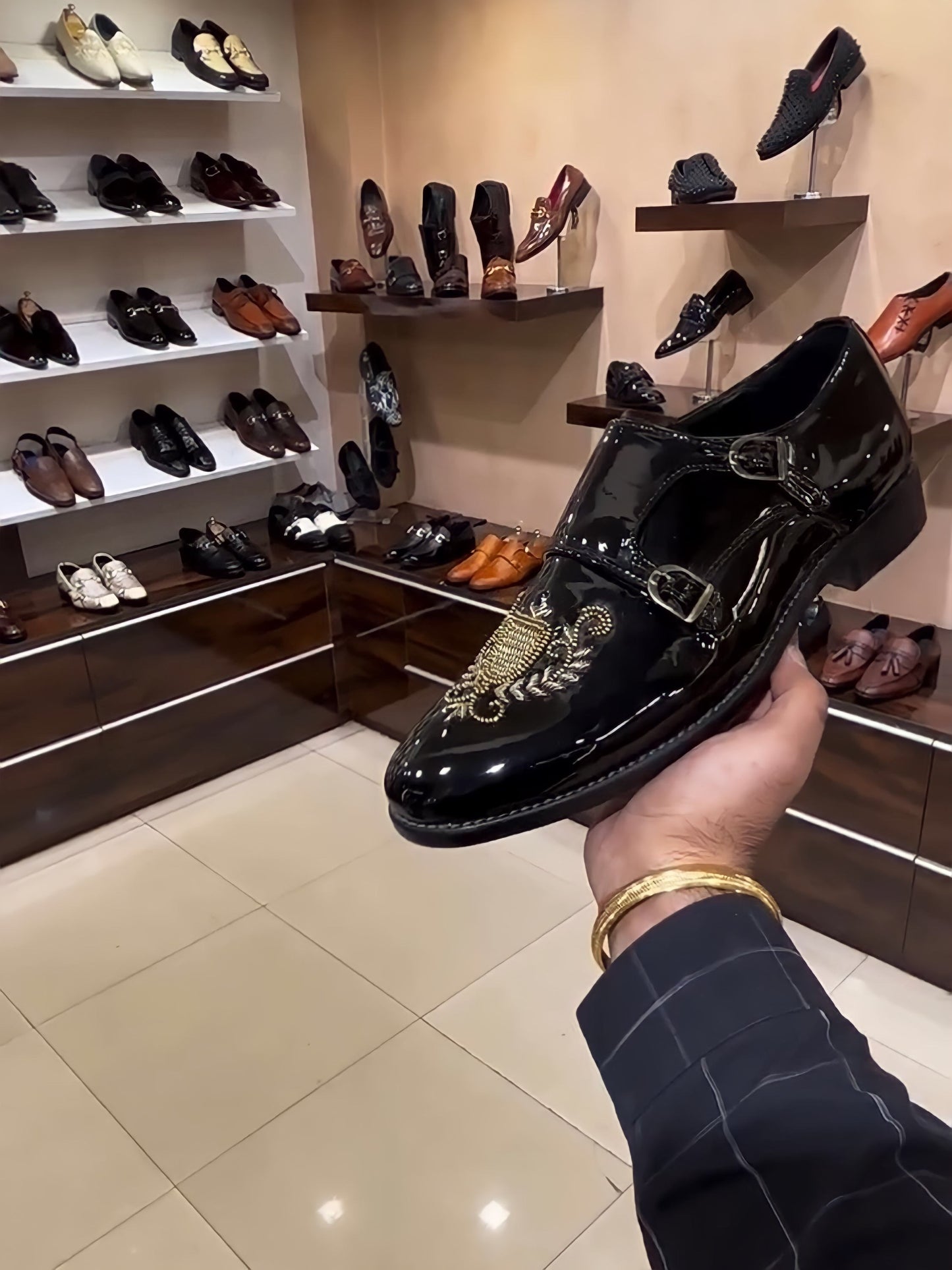Luxe Edition Hand-embroidery Double Monks