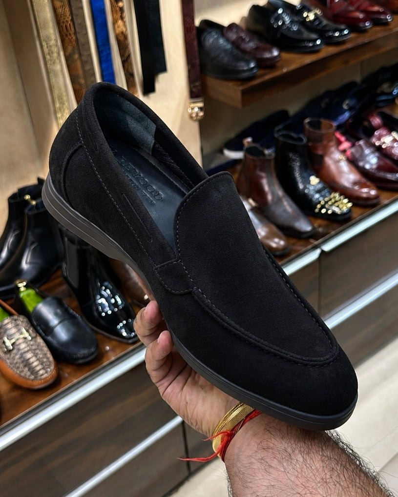 Black Yacht Loafers With Black Sole