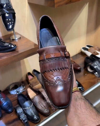 Dual-tone Brown Patina Fringes Moccasins