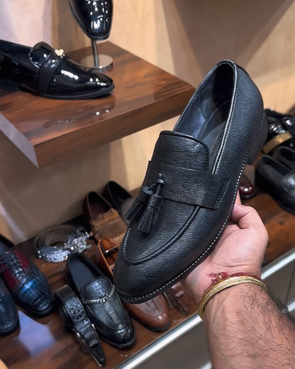 Classic Black Natural Grain Leather Tassel Loafers