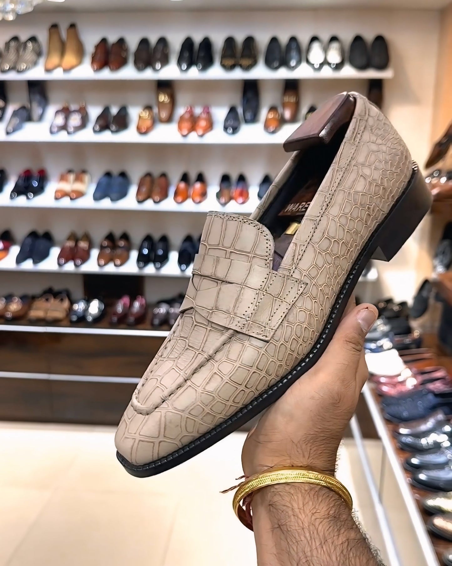 Beige Crocodile Scaled U-Tip Shape Penny Loafers