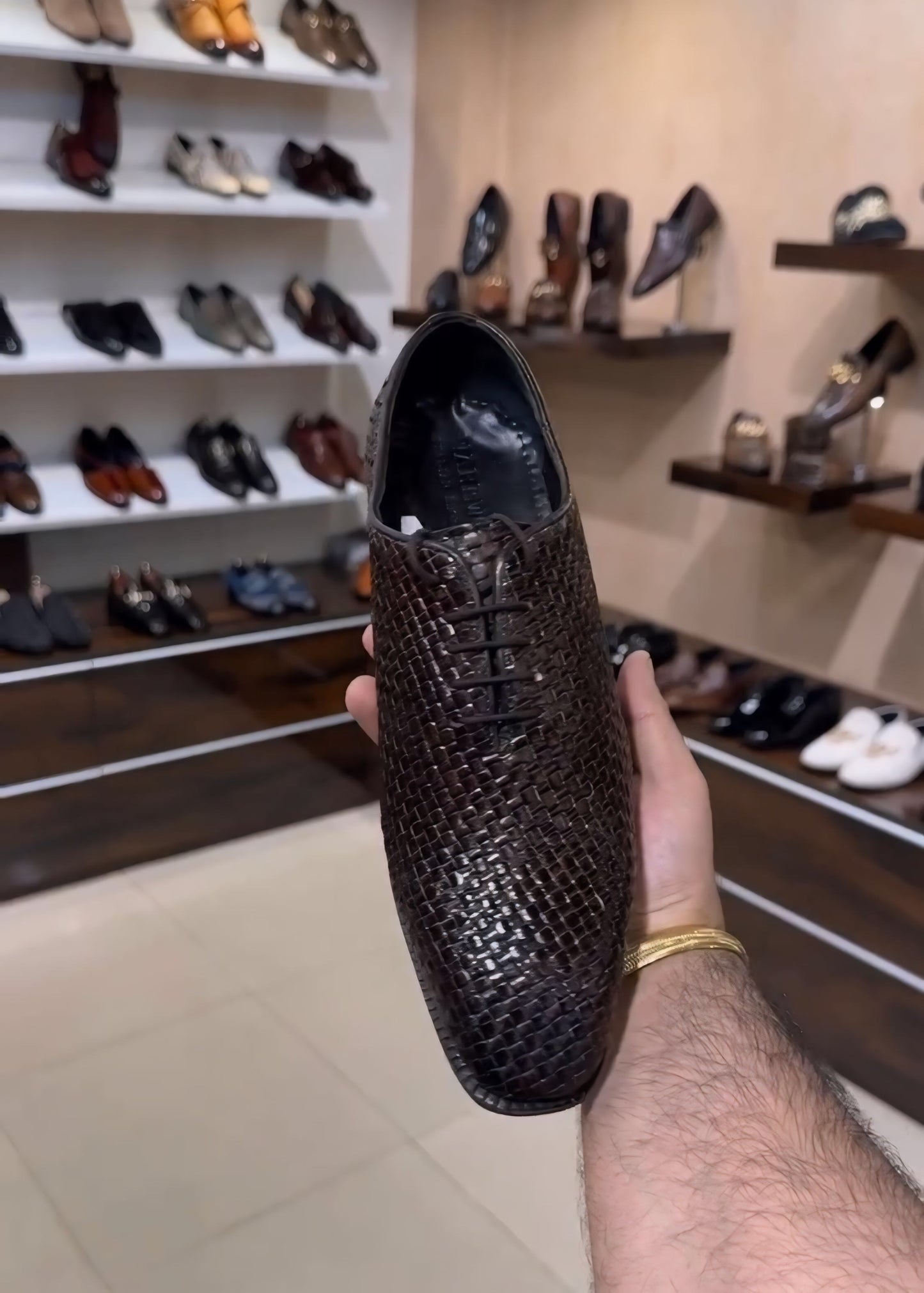Brown Braided Leather Gold Heel Whole-cut Oxfords