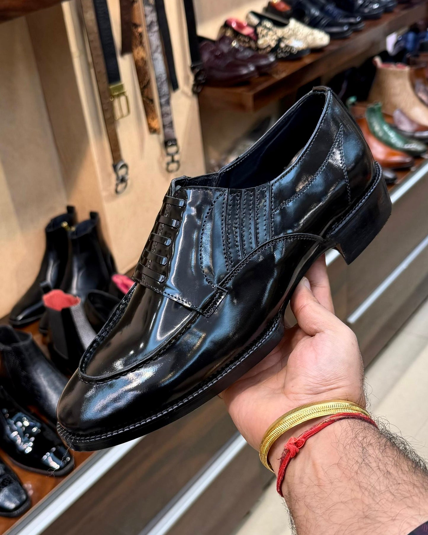 Black Smooth Calf U-tip Derby Moccasins