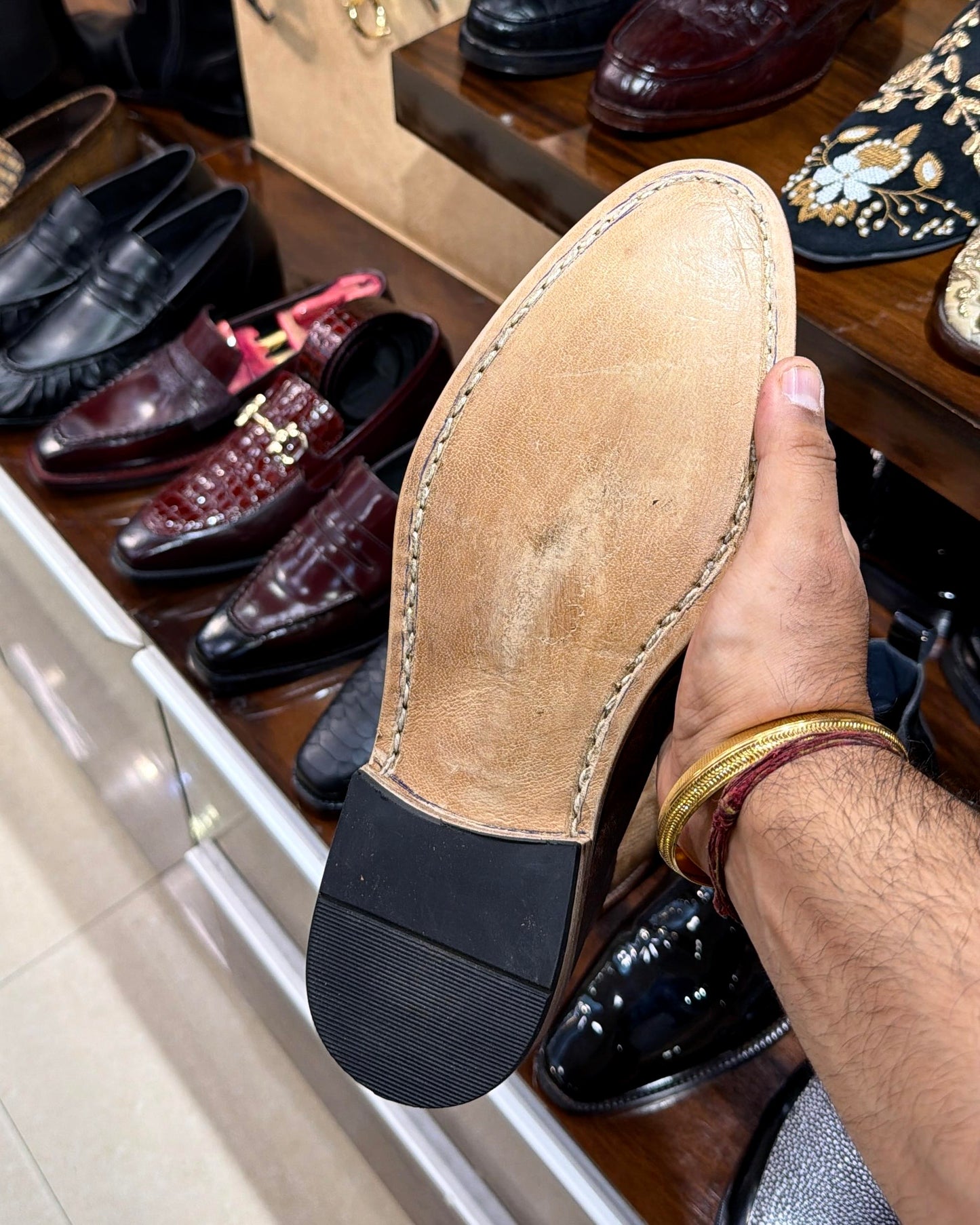 Goodyear Welted Vintage Brown Chukka Boots in Waxed Full Grain Leather