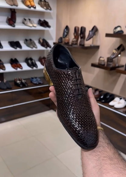 Brown Braided Leather Gold Heel Whole-cut Oxfords