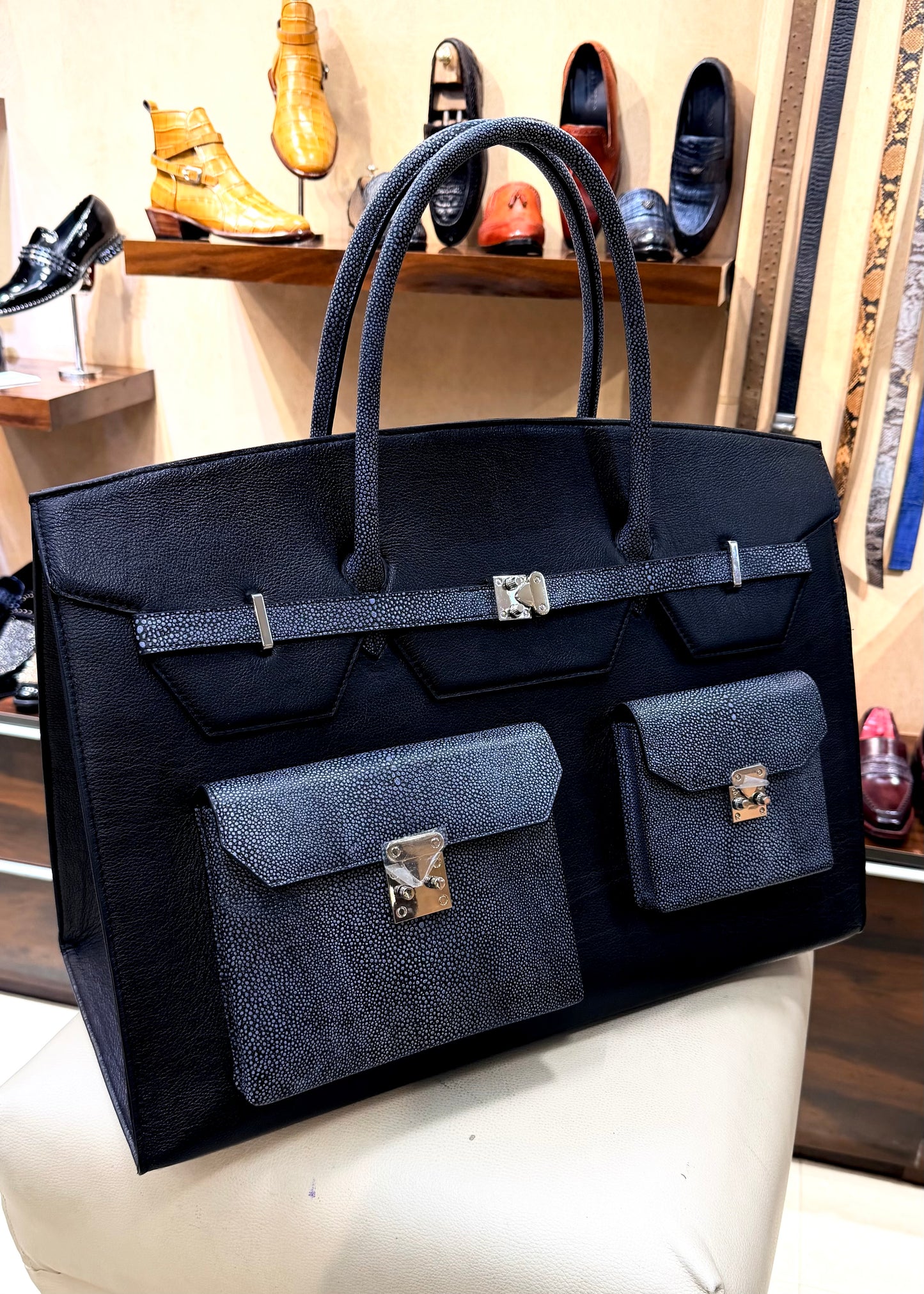 Exotic Black & Grey Travel Bag