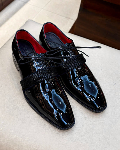 Black Tux Oxfords with Kutdana Embroidered Strap & Red Lining