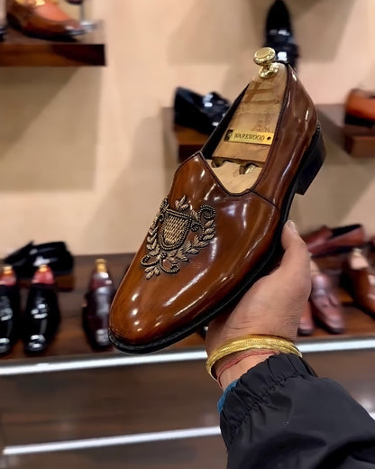 Dark Tan Patina Embroidery Mojaris