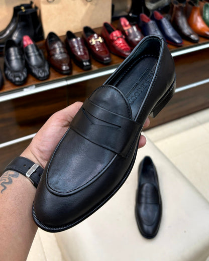 Classic Black Round Toe Penny Loafers