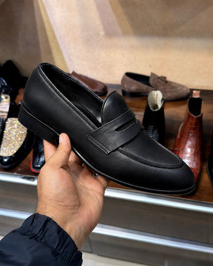 Classic Black Penny Loafers - Round Toe