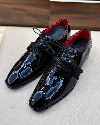 Black Tux Oxfords with Kutdana Embroidered Strap & Red Lining