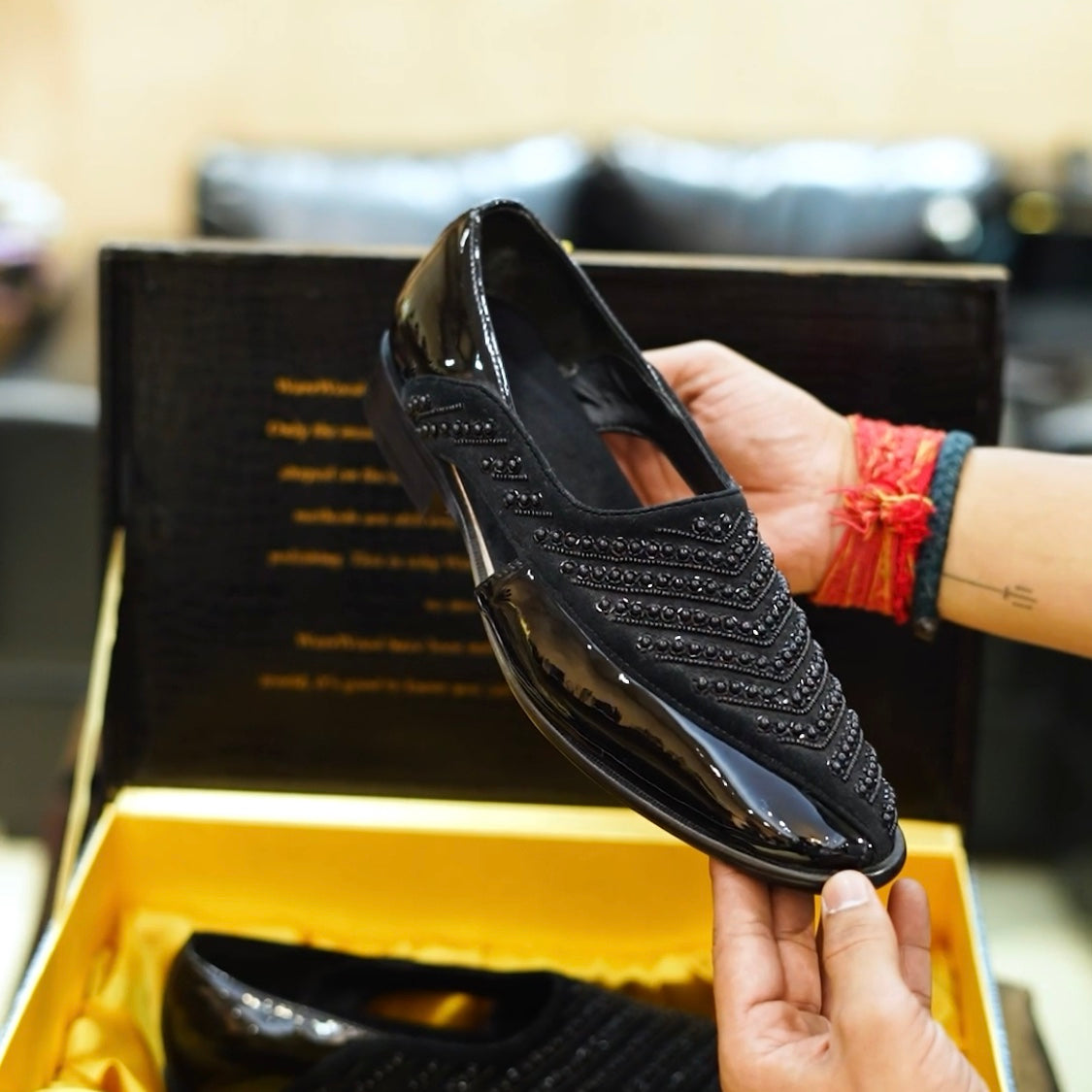 Black Hand-embroidered Spectator Peshawaris