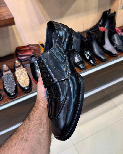 Black Smooth Calf U-tip Derby Moccasins