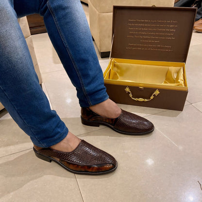 Brown Braided Leather Brush-off Peshawaris