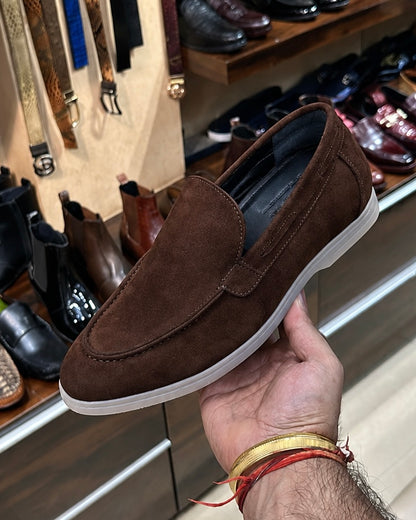Brown yacht loafers 