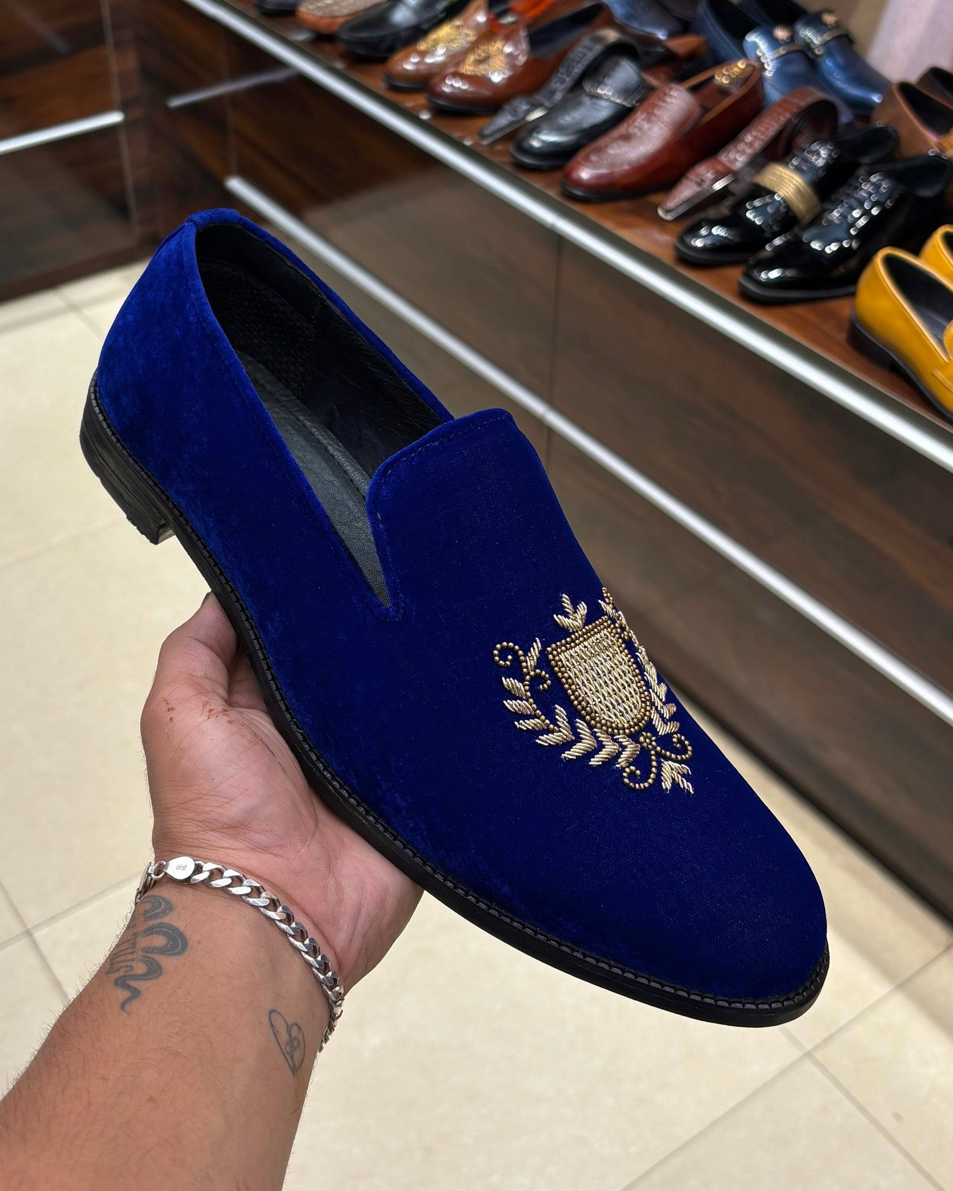 Royal blue velvet embroidered loafers